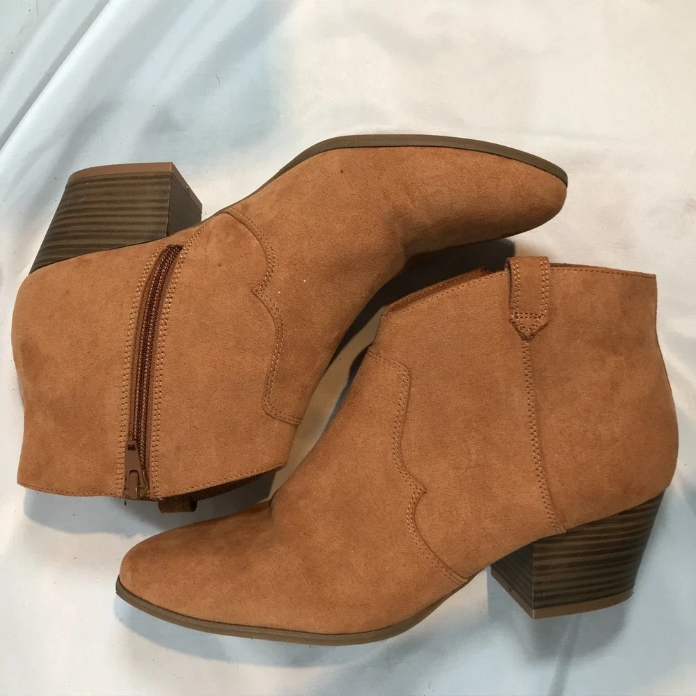 Old Navy Womens Cognac Faux Suede Pointed Toe‎ Block Heel Ankle Boots Size 10